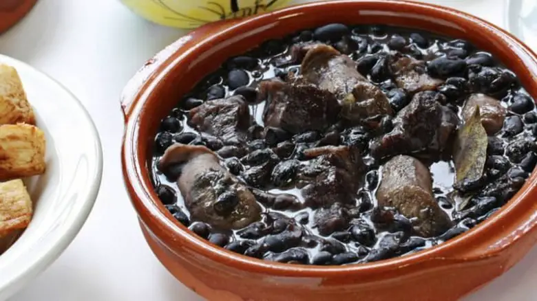 Feijoada Para 40 Pessoas: Ingredientes a Gastar e Receita Completa ...