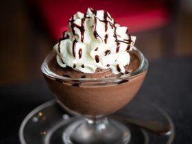 mousse de chocolate em taça