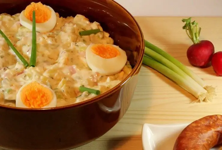 salada de batata e ovo